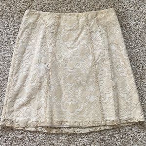 Never worn New York & Company Nude Lace Skirt size 6 with tag